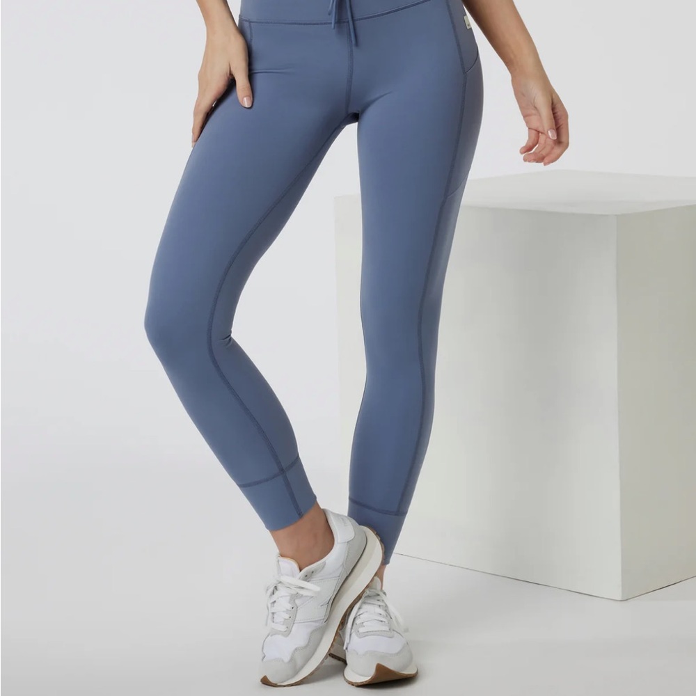 Vuori Daily Pocket Legging Mercury Blue NWT